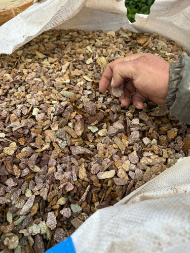 Златолит персиковый декоративная каменная крошка купить в Липецке