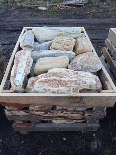 Златолит жёлтый, жёлто-зелёный глыбки и валуны для ланшафтного дизайна купить в Липецке