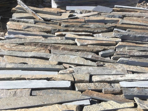 Горбушка златолит мультиколор для облицовки купить в Липецке