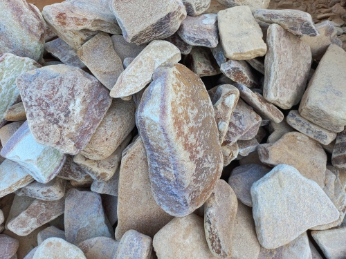 Златолит жёлтый, жёлто-зелёный глыбки и валуны для ланшафтного дизайна купить в Липецке