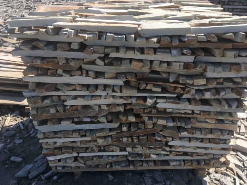 Горбушка златолит золотистый для облицовки купить в Липецке