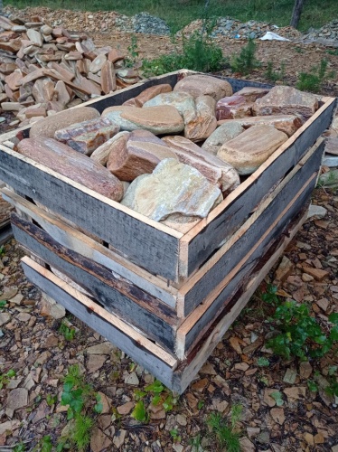 Златолит жёлтый, жёлто-зелёный глыбки и валуны для ланшафтного дизайна купить в Липецке