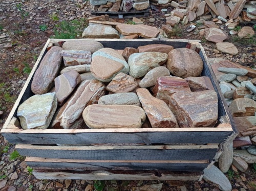 Златолит жёлтый, жёлто-зелёный глыбки и валуны для ланшафтного дизайна купить в Липецке